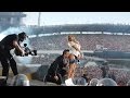 Download Скандално яки целувки между звезди и фенове mp4 3gp mp3 videos - waplic