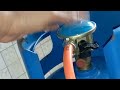 How to fix and remove gas regulator from a gas cylinder