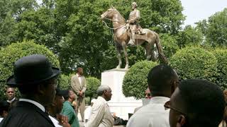 Trump defends ‘beautiful’ Civil War statues | News Hot Sensational Daily