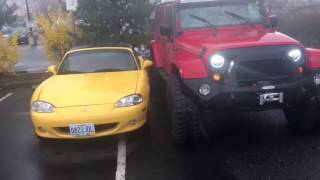 Jeep Gives Miata Owner a Lesson, please learn how to park