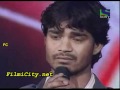 Sonu Nigam gets emotional from Visal Srivastav singing.mp4