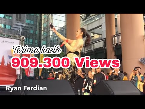 Download Lagi Syantik Siti Badriyah live di Banqiao Taiwan free