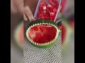 Cara membuat wadah hidangan sederhana dari buah semangka