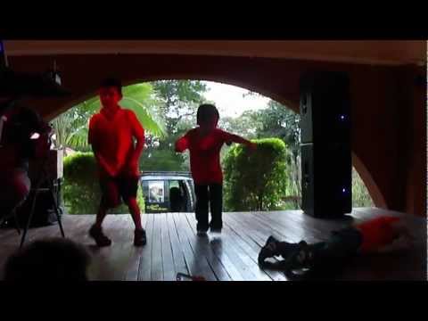 Download Chiquitines 1.MP4 free