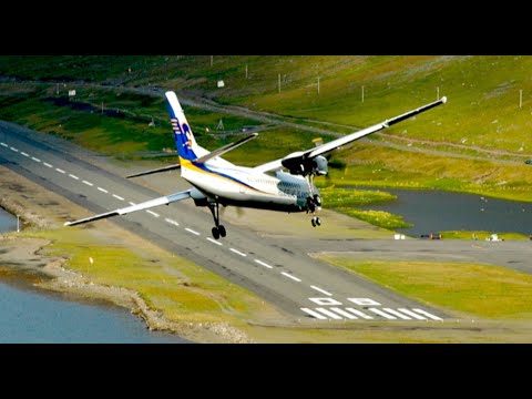 Extreme Airport Approach in Iceland HD 