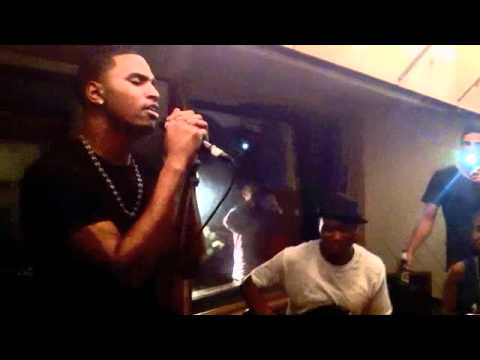 Download Trey Songz performs 'Can't Be Friends' Live Intimate Show free