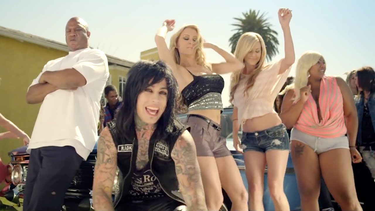 Falling In Reverse - "Good Girls Bad Guys" Falling In Reverse - "Good Girls Bad Guys"