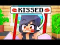 Aphmau Was KISSED In Minecraft!