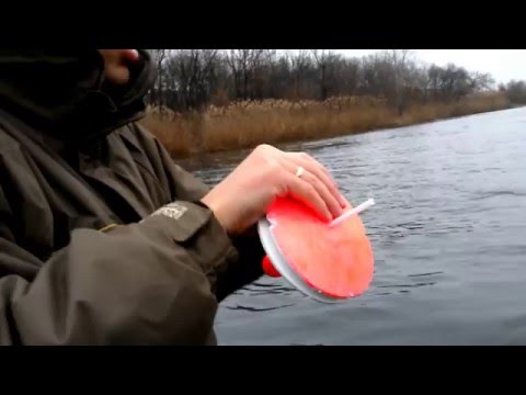ловить кружками на реке ловить кружками на реке