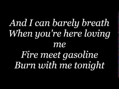 Sia Fire meet gasoline Lyrics 