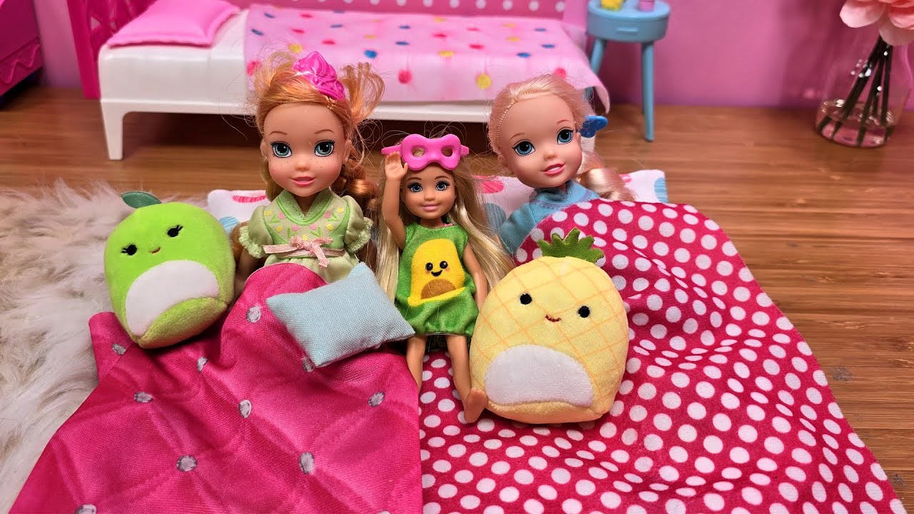 Sleepover at Chelsea ! Elsa & Anna toddlers – Barbie surprise toys – bedtime routine