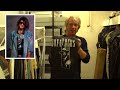 Jon Bon Jovi / Showing his belongings that he used in the Golden age / Subtitulado Español