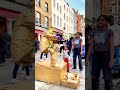 Street acting and reactions with the Naughty Goldman Statue3.#art #performer #works