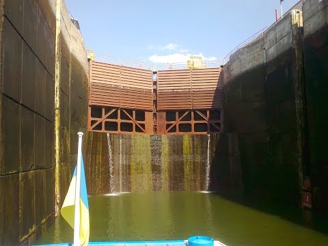проход шлюзов на лодках проход шлюзов на лодках