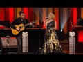 Carrie Underwood – Hate My Heart (Live From The Opry)