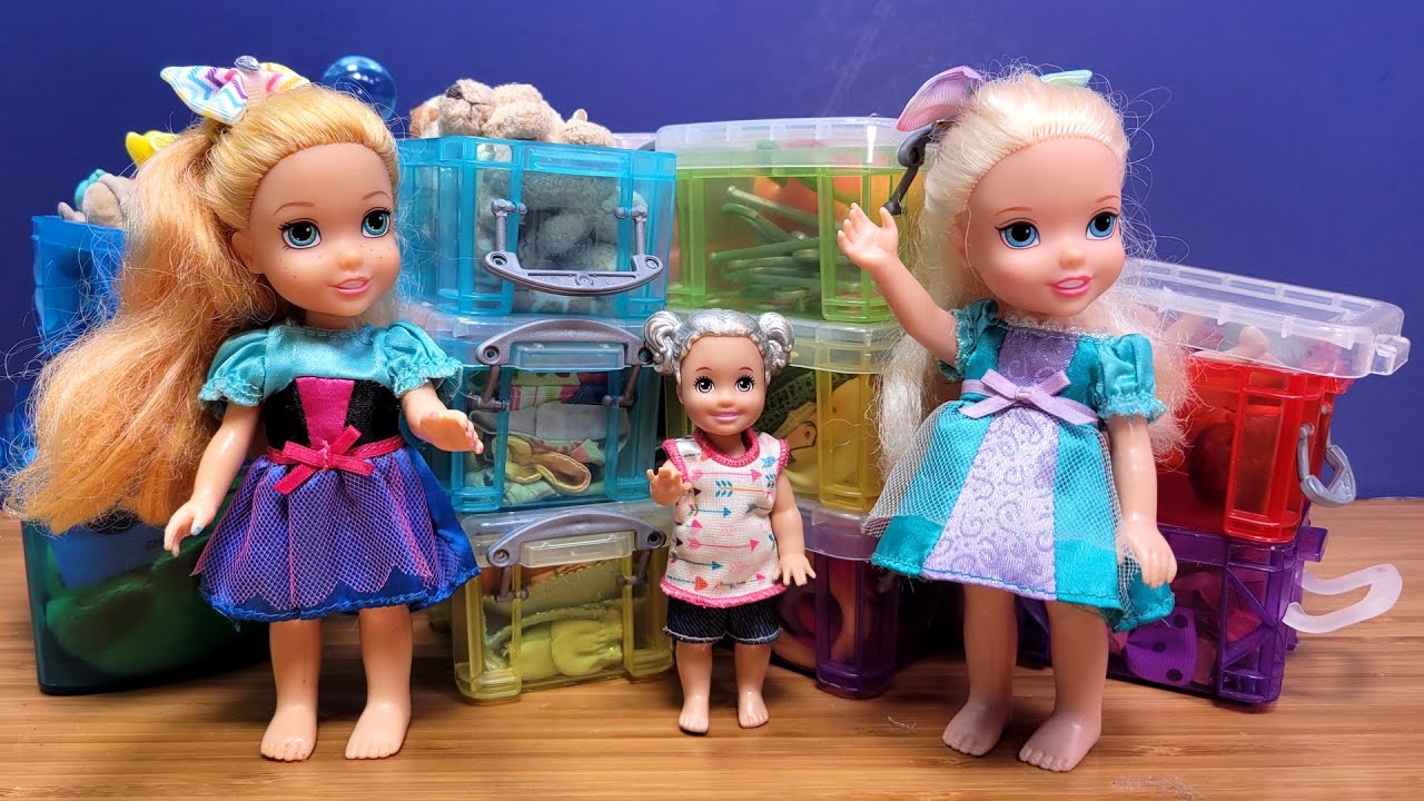Packing ! Elsa & Anna toddlers are moving again – Barbie dolls