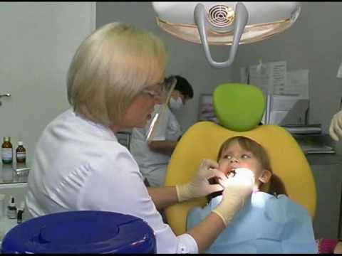 Дети лечат зубы на ютубе Дети лечат зубы на ютубе