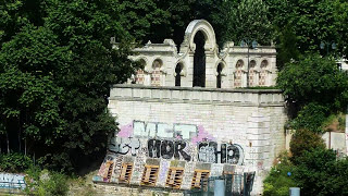 12 Weirdest Things Found in Paris