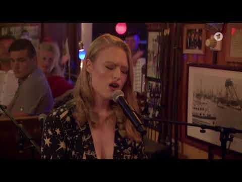 Download Freya Ridings - Lost Without You (Live on Inas Nacht) free