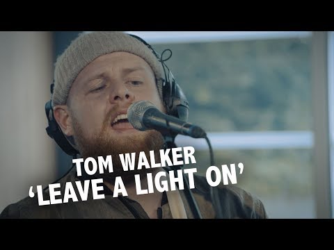 Download Tom Walker - 'Leave A Light On' (acoustic) live @ Ekdom in de Ochtend free