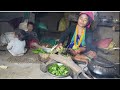 Cooking green curry recipe in the village || Rural life