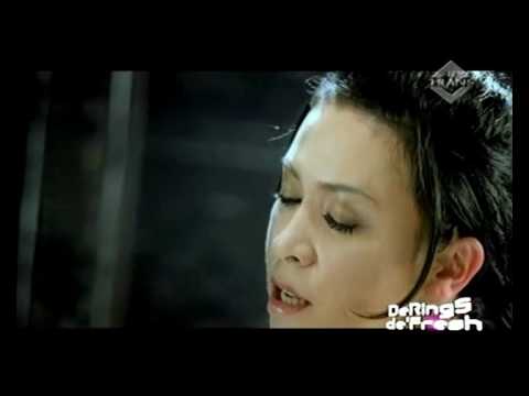 Melly feat. Amee - Ketika Cinta Bertasbih (Super HQ Audio/Video) Melly feat. Amee - Ketika Cinta Bertasbih (Super HQ Audio/Video)