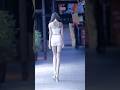 Chinese girls street style fashion #chinesefashion #mejoresstreetfashion #shortsvideo
