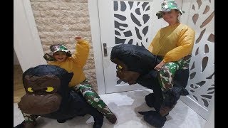 LERAYA SÜRPRİZ MAYMUN SIRTINDA AVCI KOSTÜMÜ