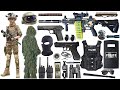 Unpacked special police weapon toy set, M416 rifle, 1911 pistol, tactical helmet, bomb dagger