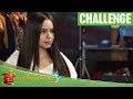 Descendants 3 - Challenge : "Si tu ris tu perds" avec Sofia Carson et Booboo Stewart