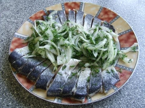 Маринованная селедка в домашних условиях видео