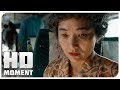 Ин Гиль впустила зомби в вагон - Поезд в Пусан (2016) - Момент из фильма