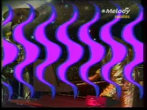 space running in the city скачать