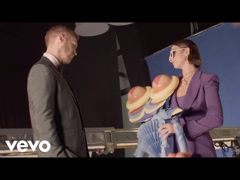 Download Calvin Harris, Dua Lipa - One Kiss (Behind the Scenes) free