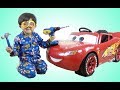 New Disney Cars 3 Lightning McQueen 6V Battery-Powered Ride On Test Drive Park Playtime New Disney Cars 3 Lightning McQueen 6V Battery-Powered Ride On Test Drive Park Playtime
