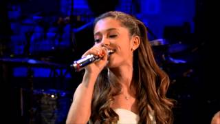 Selena Gomez vs Ariana Grande (Live Battle)