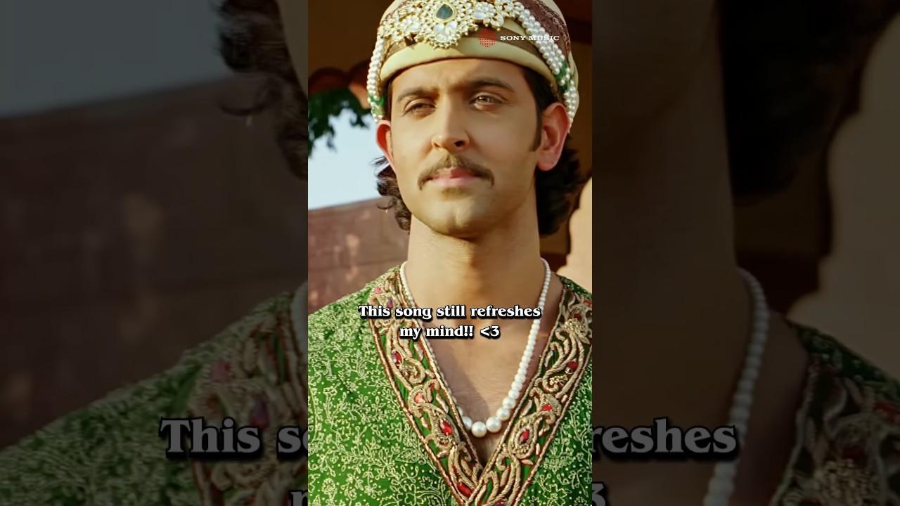 Karte toh hai sath safar, fasle hai phir bhi magar 💖✨ #jashnebahara #hrithikroshan #arrahman