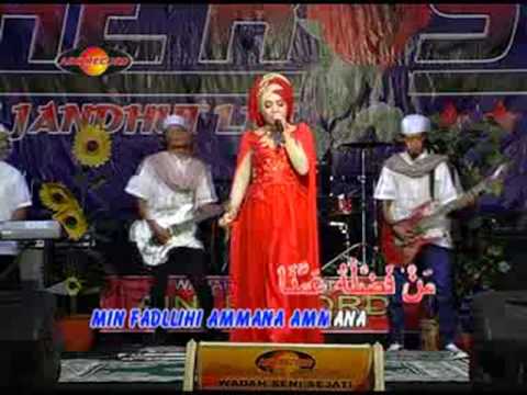 Download Deviana Safara - Ya Ashiqol Mustofa (Official Music Videos) free