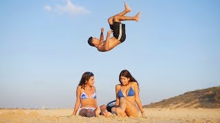 Tricks & Flips at the Beach!! - PEOPLE ARE AWESOME (Summer Edition)