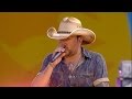 Jason Aldean - Dirt Road Anthem [LIVE GMA PERFORMANCE]