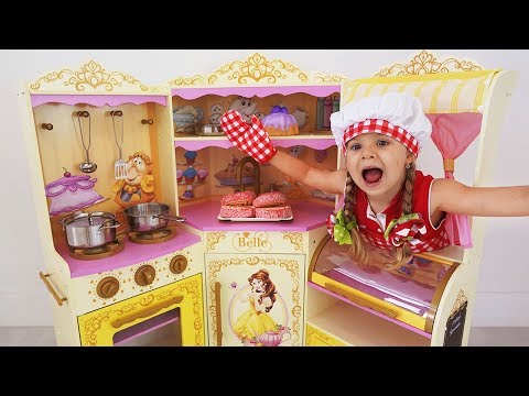 Roma and Diana Playing Cafe Compilation video with food toys