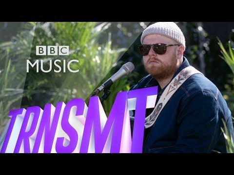 Download Tom Walker - Leave A Light On (TRNSMT 2018) free