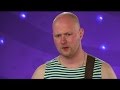 Oleg gör succé hos Idoljuryn med  Electropop i Idol 2011 - Idol Sverige (TV4)