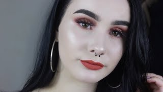 NEW! MUA 15 Colour Eyeshadow Pallets | First Impressions, Review & Tutorial