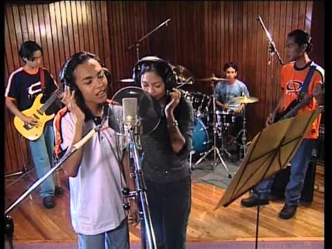 Download Siti Nordiana & Achik - Gurauan Berkasih free