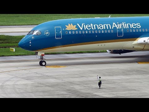 Toàn cảnh máy bay A350 cất cánh ở SB Nội Bài Vietnam Airlines A350 Takeoff from HAN 11R.0 ta0