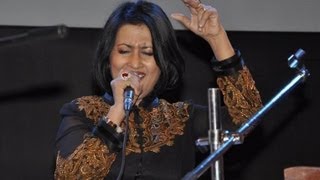 Madhushree Singing Ghazals Live In Concert - Latest Bollywood News Madhushree Singing Ghazals Live In Concert - Latest Bollywood News