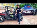 Aventura Policial de Den! | Coches de policía para niños!
