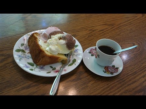 Italian Grandma Makes Sponge Cake