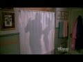 The King of Queens: Doug Sings in the Shower